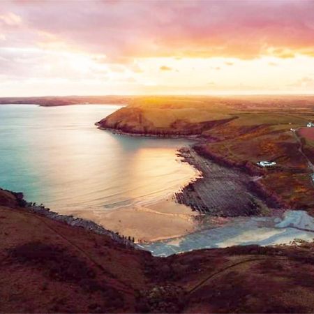 The Rum Shack Manorbier Castle Inn المظهر الخارجي الصورة