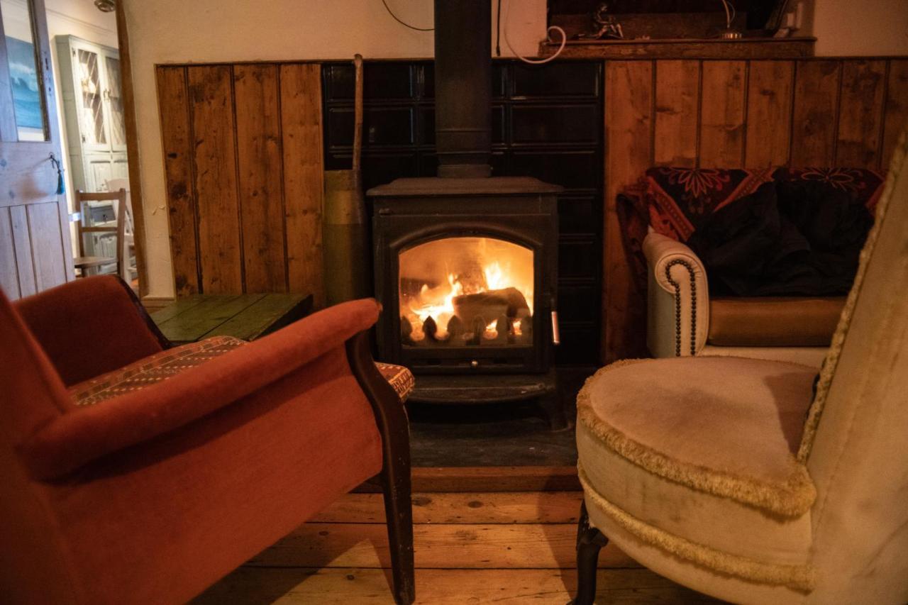 The Rum Shack Manorbier Castle Inn المظهر الخارجي الصورة